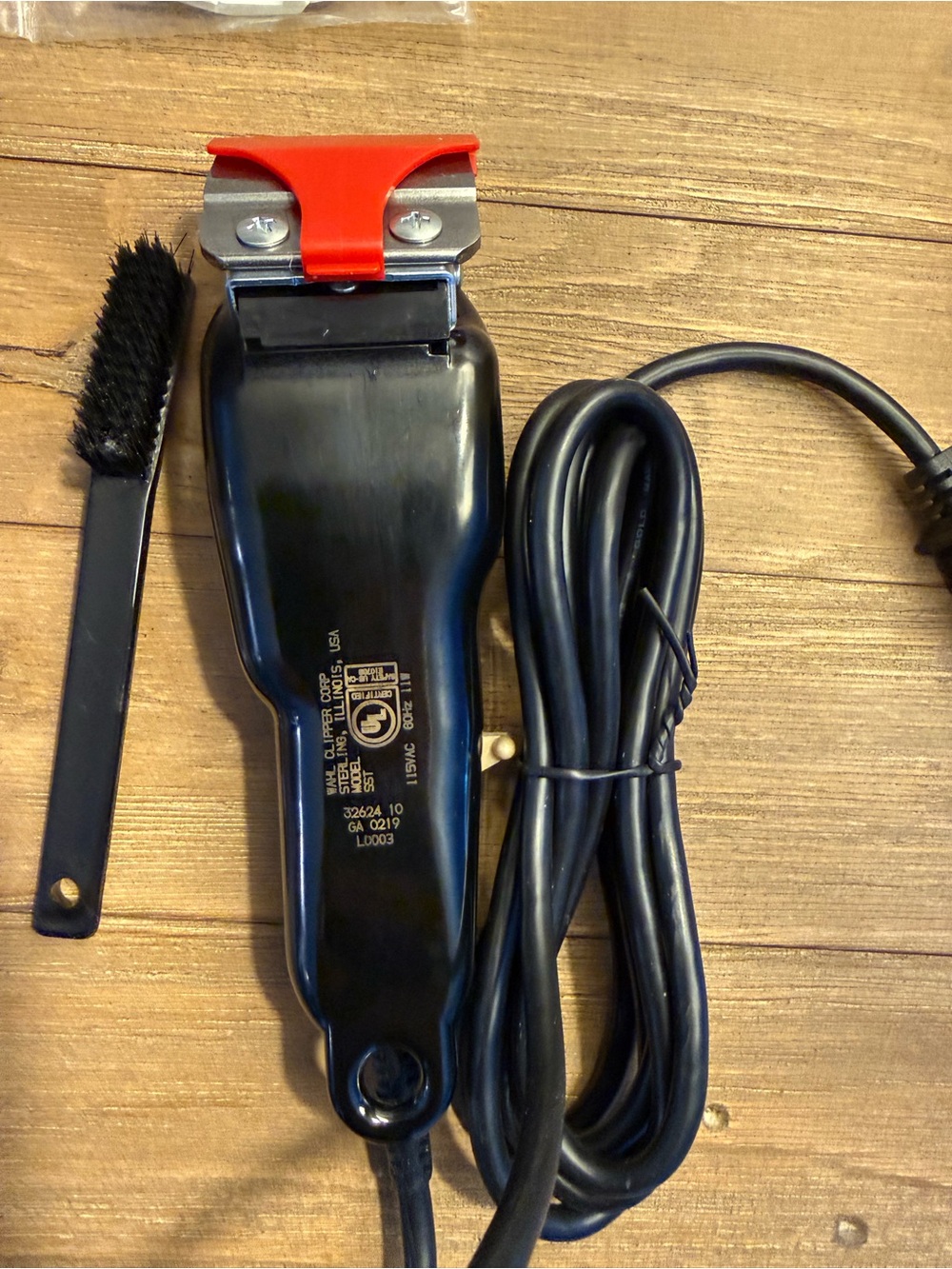 Wahl Professional V5000 Balding Clipper Burgundy - Picture 4 of 11